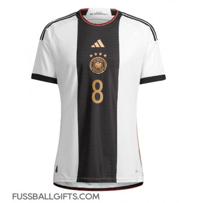 Deutschland Leon Goretzka #8 Fußballbekleidung Heimtrikot WM 2022 Kurzarm
